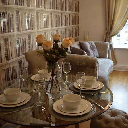 Luxury 2 Bed Apartment ウィットニー エクステリア 写真