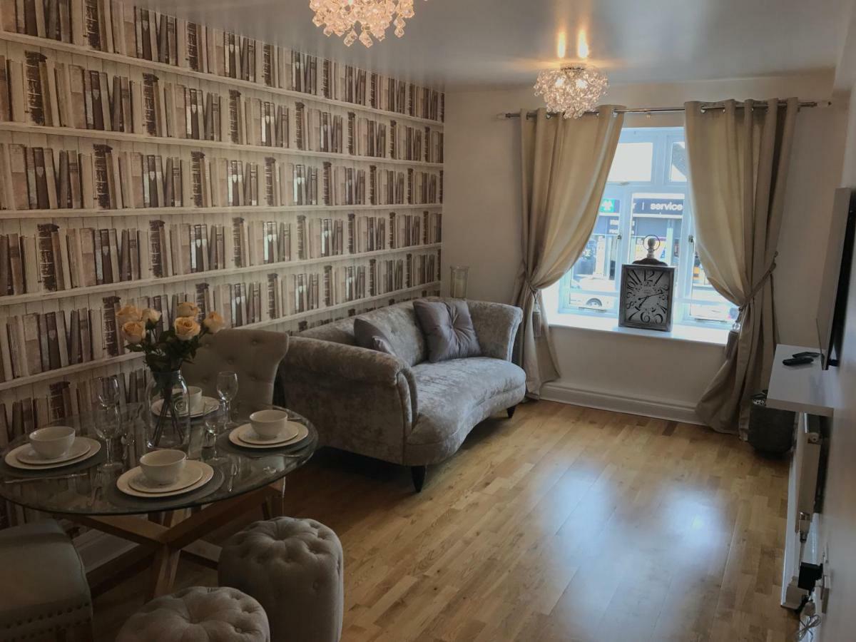 Luxury 2 Bed Apartment ウィットニー エクステリア 写真